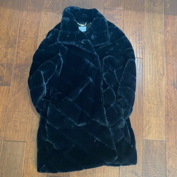 Fur Jacket - Picture 5 of 6